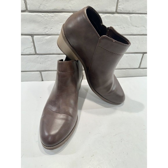 Time and Tru Women's Side Zipper Bootie Shoes size 11‎ Brown Memory Foam - Picture 1 of 10